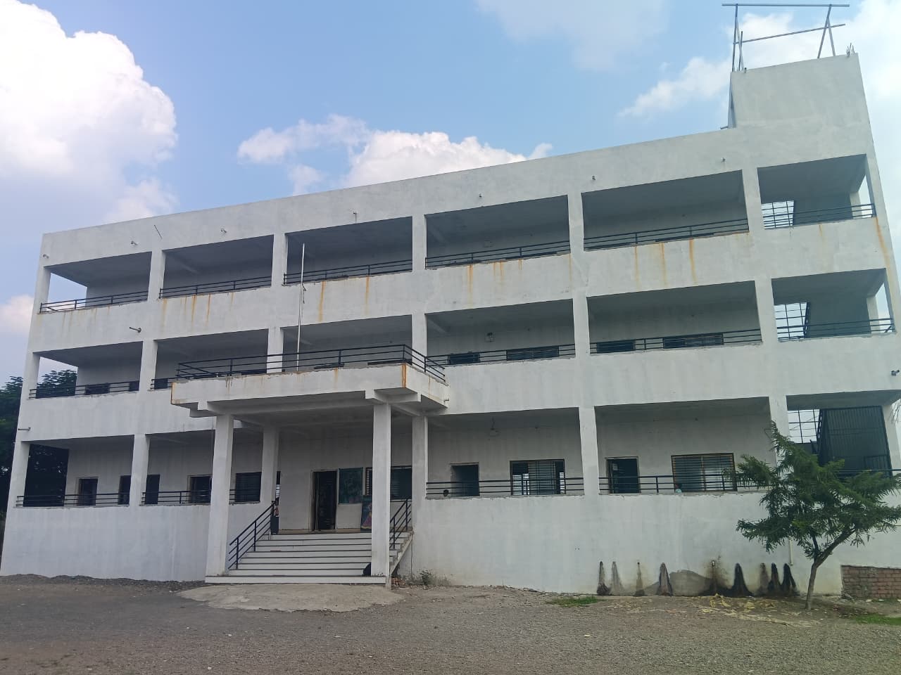 Saraswati Public English School building in Devla