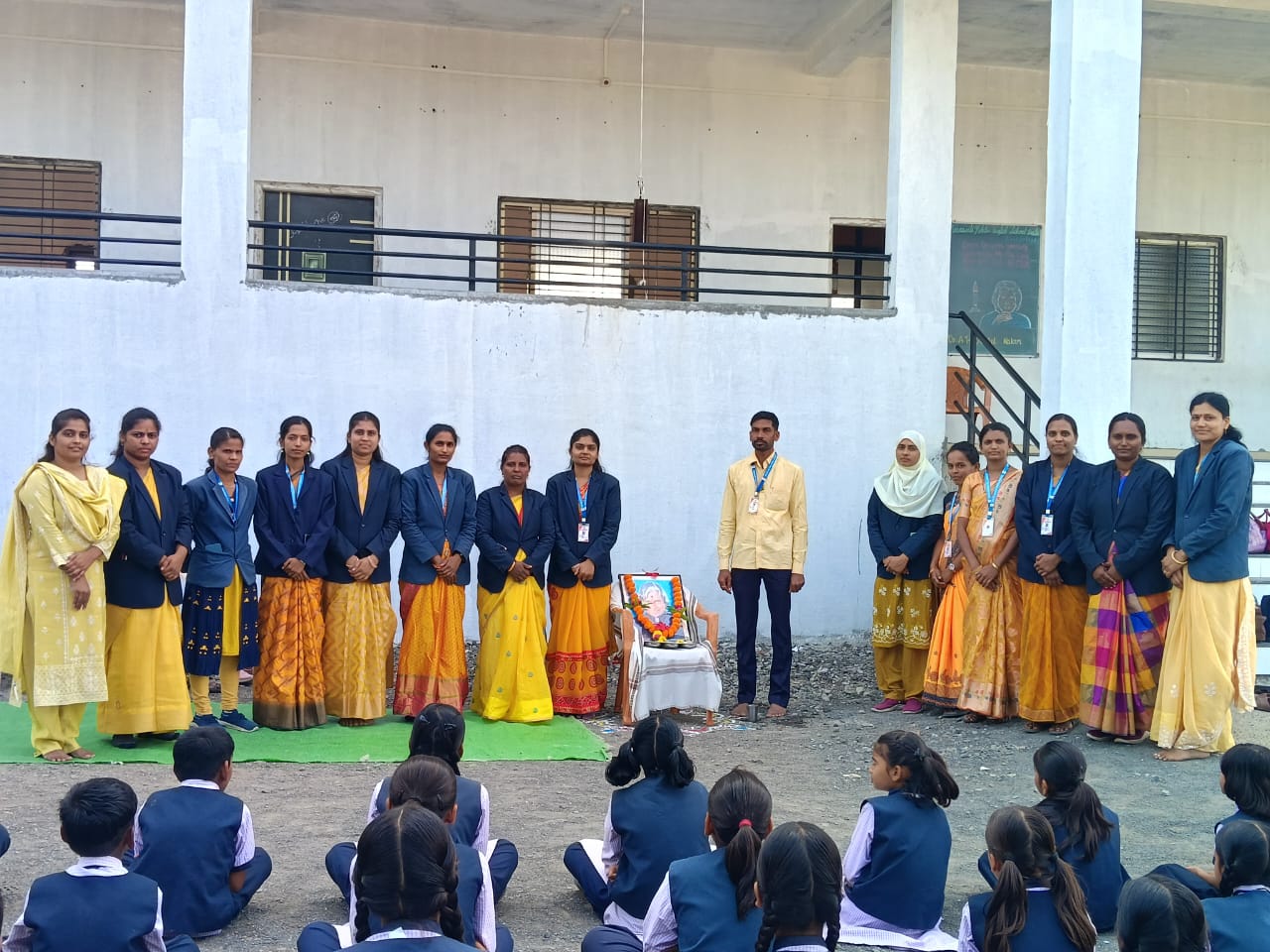 School life and celebrations — photograph 6